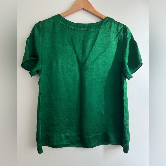 Victor Alfaro green blouse short sleeves round neck, pleats on the chest, size M - Picture 2 of 7